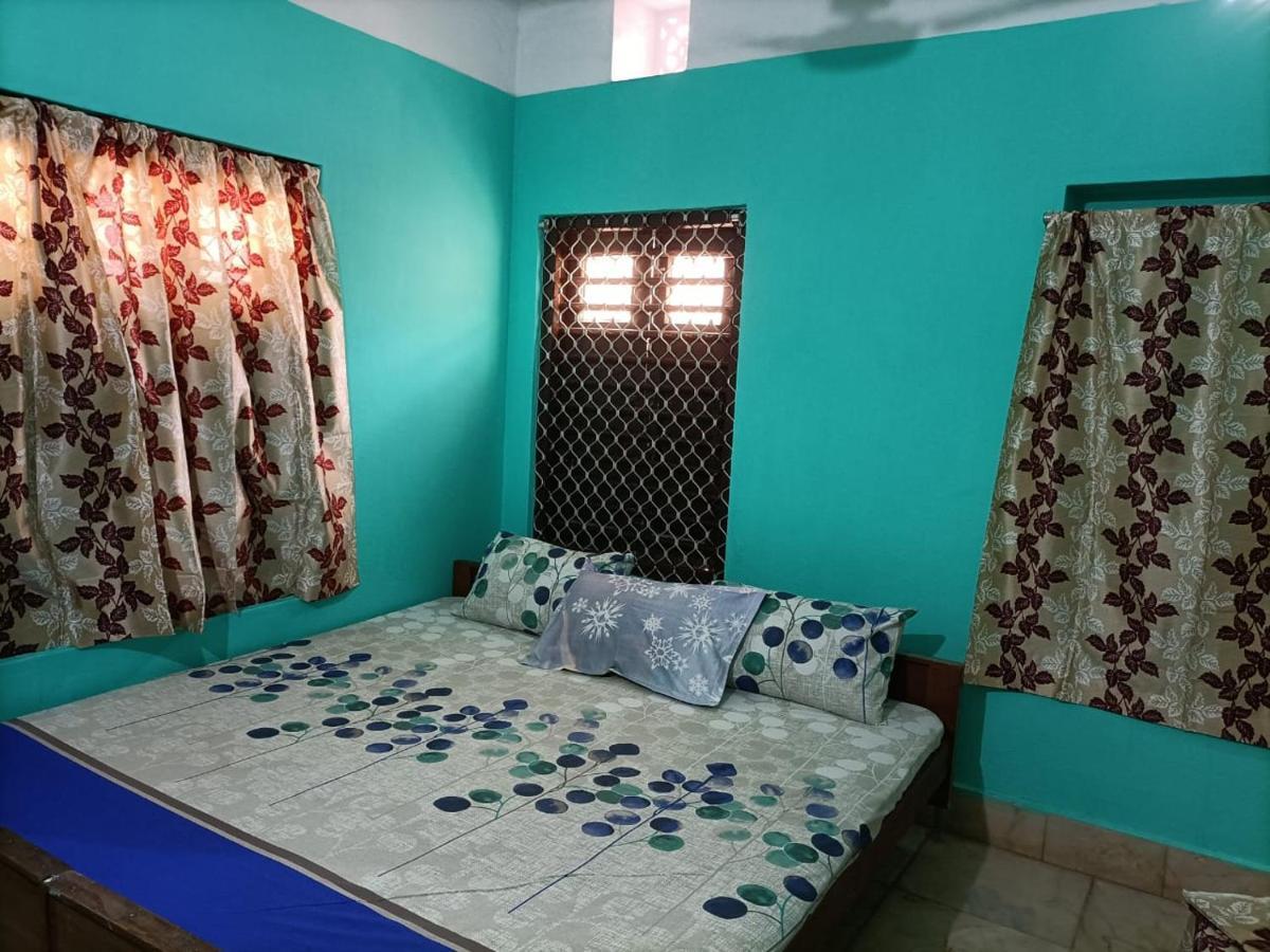 Hotel Radha Krishna بوري المظهر الخارجي الصورة