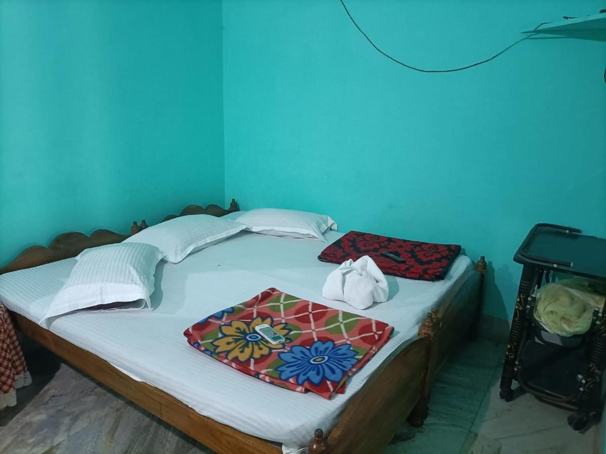 Hotel Radha Krishna بوري المظهر الخارجي الصورة