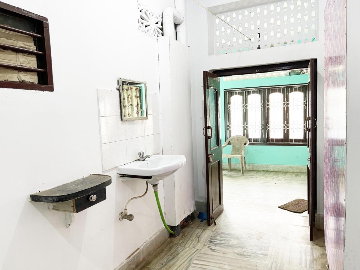 Hotel Radha Krishna بوري المظهر الخارجي الصورة