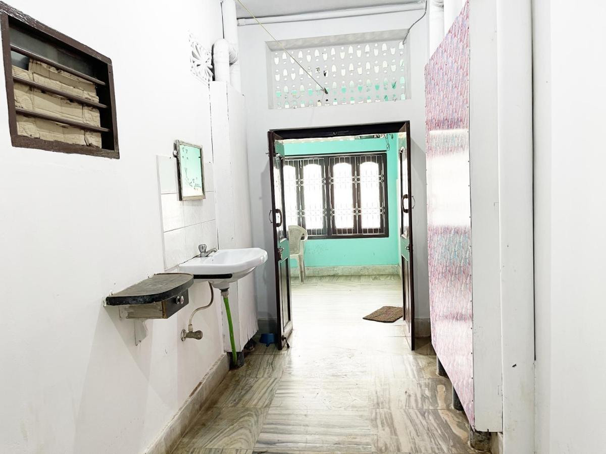 Hotel Radha Krishna بوري المظهر الخارجي الصورة