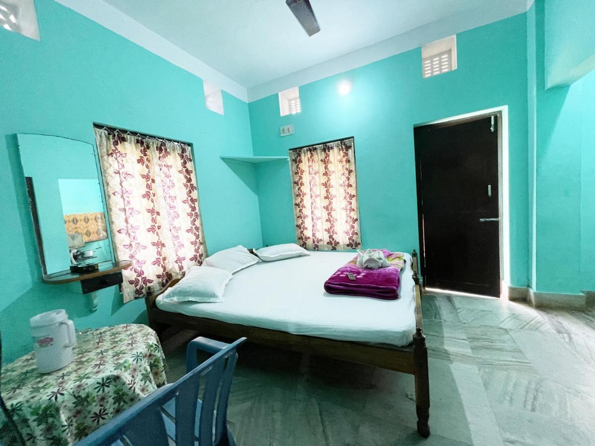 Hotel Radha Krishna بوري المظهر الخارجي الصورة